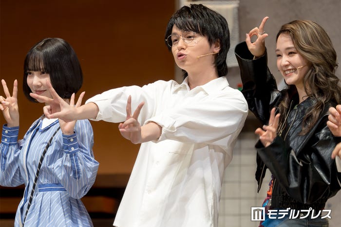 加藤史帆、伊野尾慧、剛力彩芽(C)モデルプレス