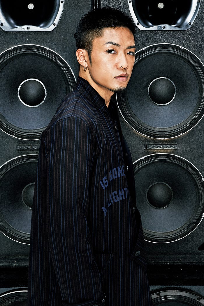 数原龍友/「月刊EXILE」10月号より(画像提供:LDH)