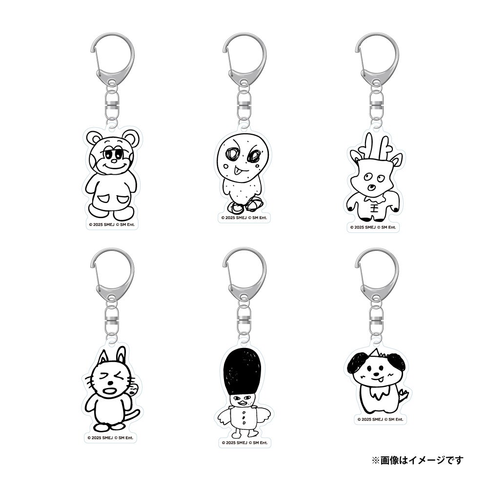 ランダム自筆アクリルキーホルダー（全6種）　税込880円（C）2025 SM ENTERTAINMENT JAPAN （C）SM Ent.