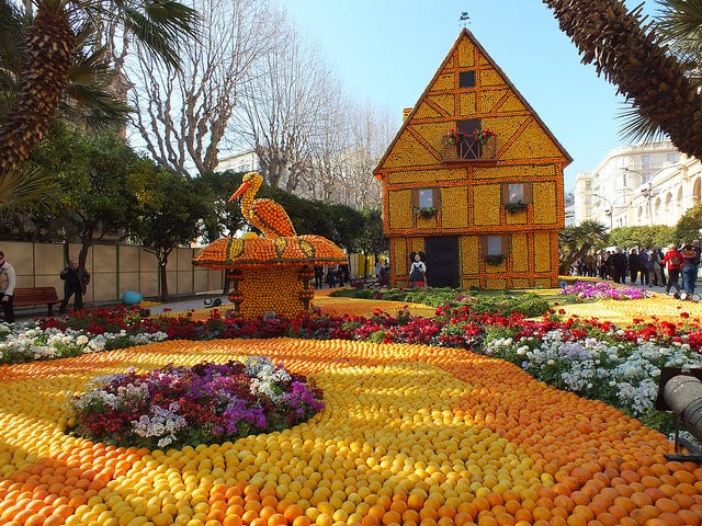 フランス・マントンの「レモン祭り」に行ってみたい!柑橘カラーで街がカラフルに