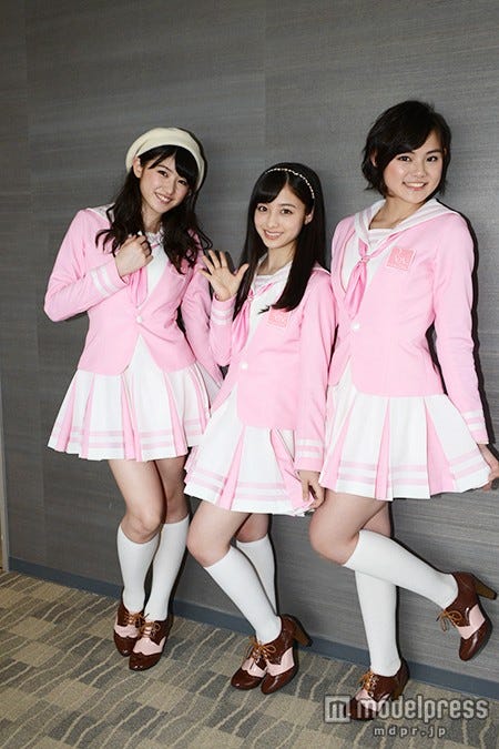 (左から)秋山美穂、橋本環奈、四宮なぎさ