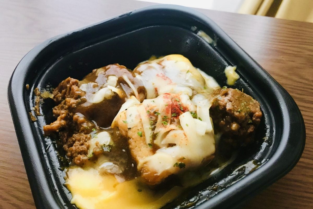 チーズカレーとカレーの揚げ豆腐