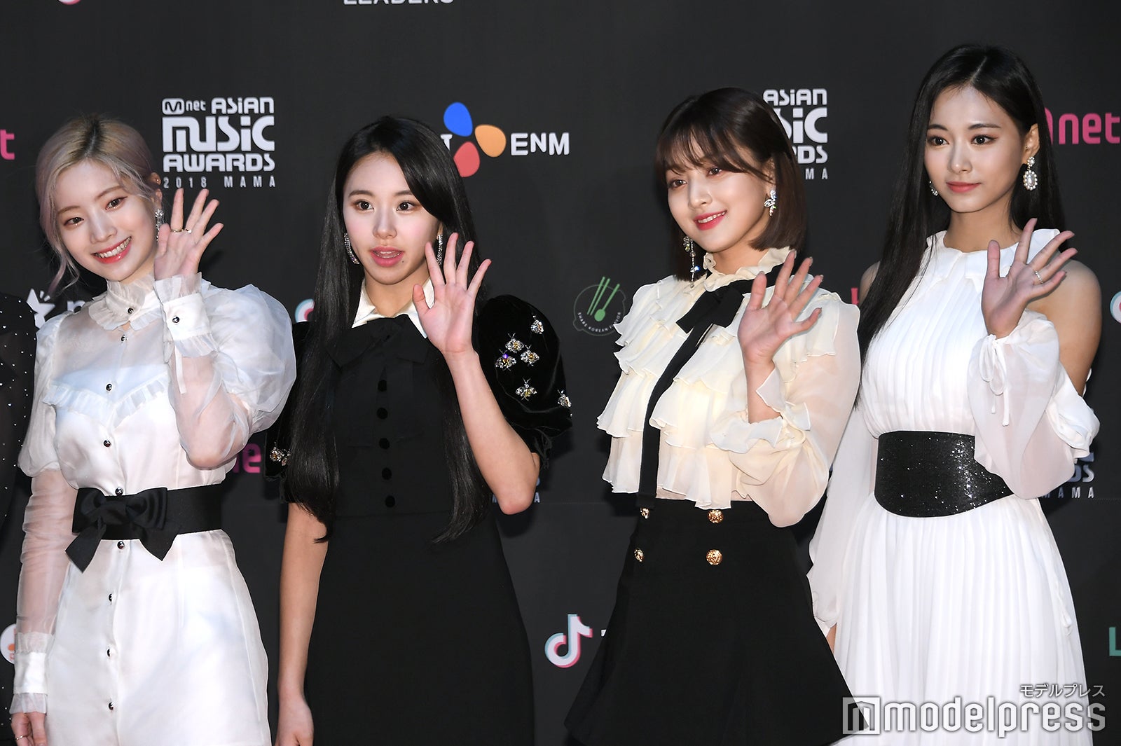 TWICE （C）モデルプレス