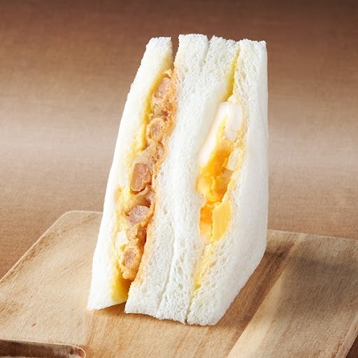 「海老フライとたまごのサンド」税込348円（提供画像）