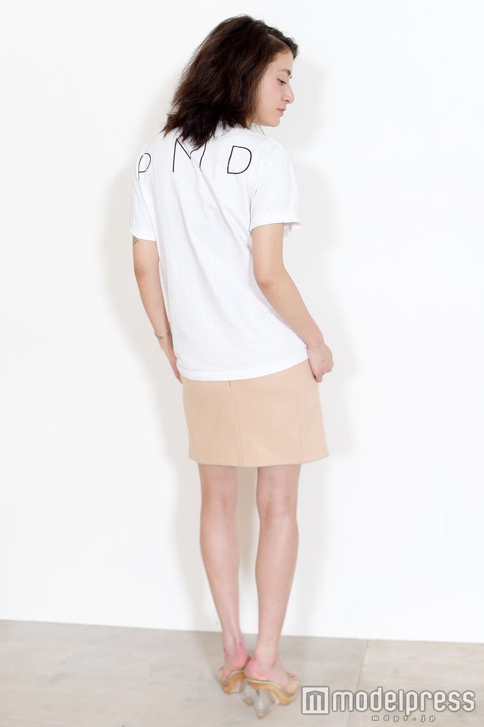 シンプルな着こなしを披露したマリエ(C)モデルプレス