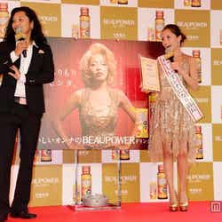 小森純(左)と夫・今井諒(右)