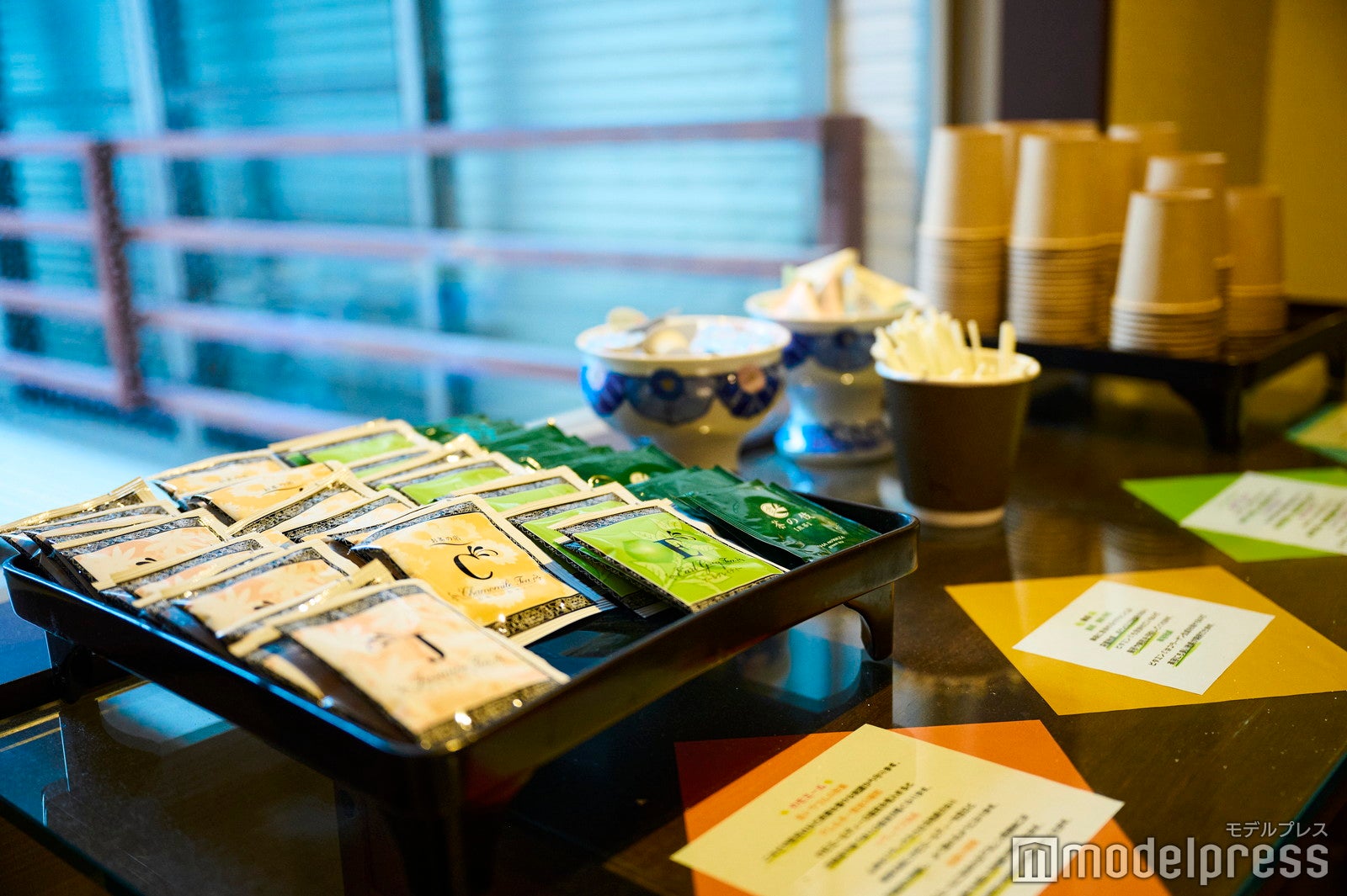 お部屋でも美味しいお茶がいただけます（C）モデルプレス