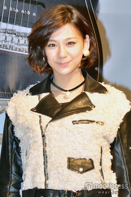 西内まりや、新たな夢を宣言でファン5000人と一体に 圧倒的歌声で魅了