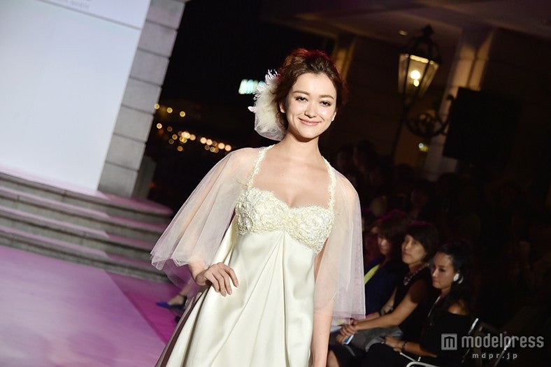 ウェディングドレスショーの様子