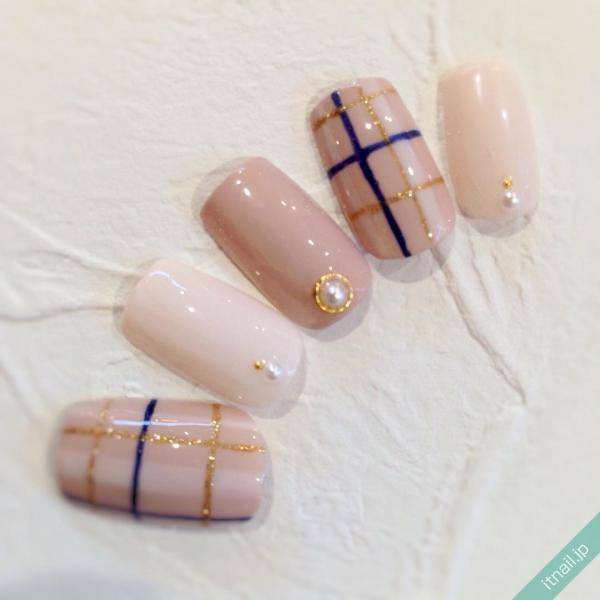 絶対したい!秋冬ネイルの最強カラーコンビネーション