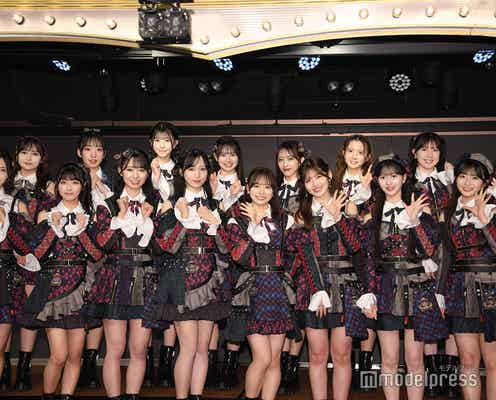 AKB48、約9年ぶり新公演開幕 八木愛月・伊藤百花ら研究生の活躍光る【「ここからだ」公演レポ・セットリスト】
