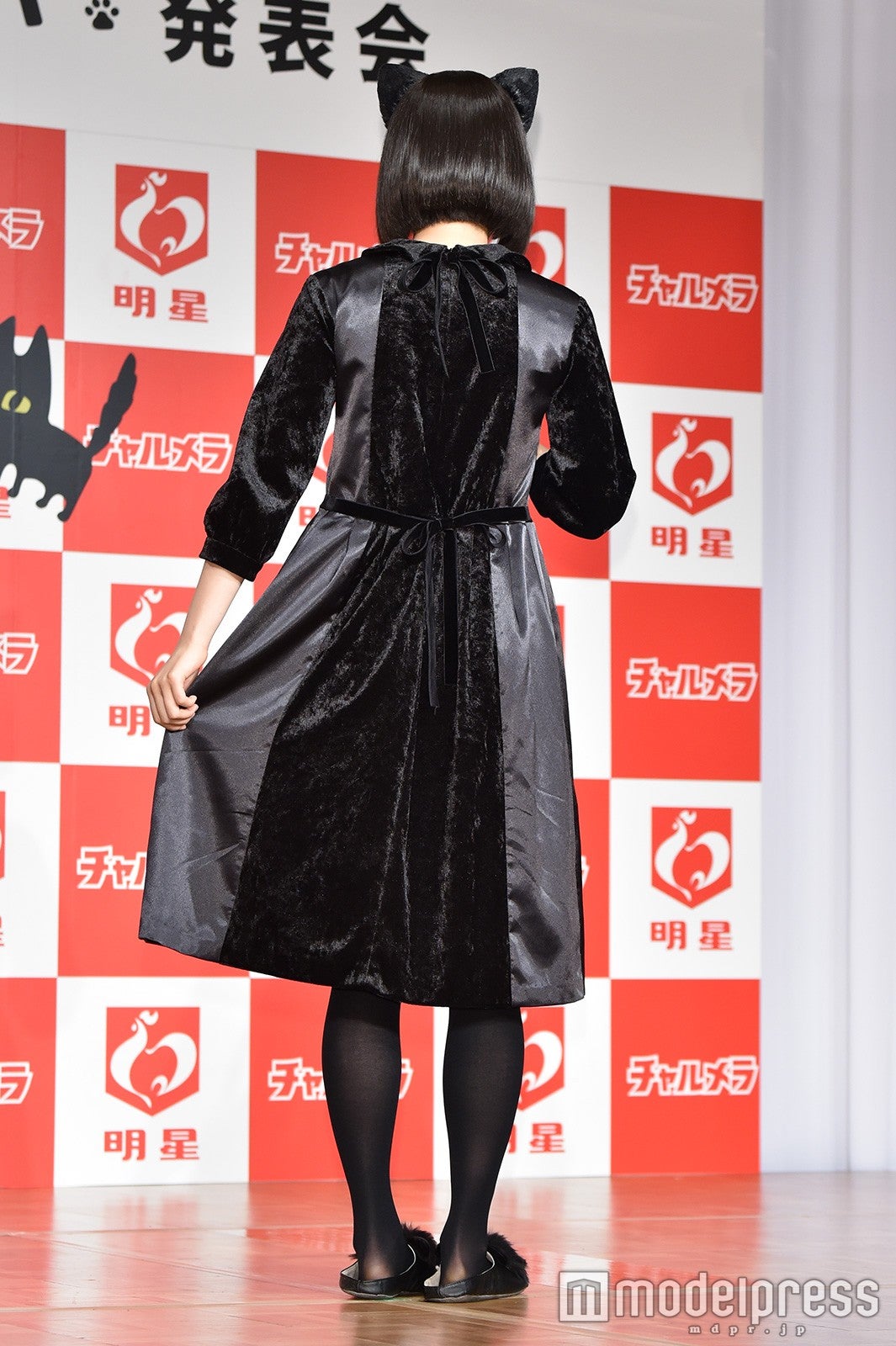 広瀬すず ネコ被っています 黒ネコのコスプレで登場 モデルプレス 広瀬すず ネコ被っています 黒ネコのコスプレで登場 モデルプレス