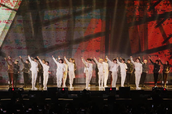 「SEVENTEEN in CARAT LAND」SEVENTEEN(C)PLEDIS Entertainment