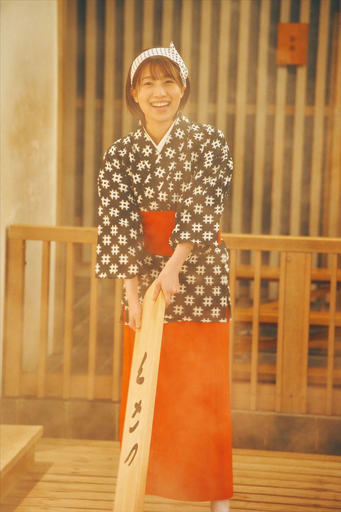 安部若菜ファースト写真集「愛される予感」先行カット(C)岡本武志