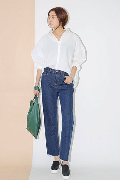 オーバーサイズシンプルホワイトシャツ「STYLENANDA」7,030円（税込）／画像提供：STYLENANDA