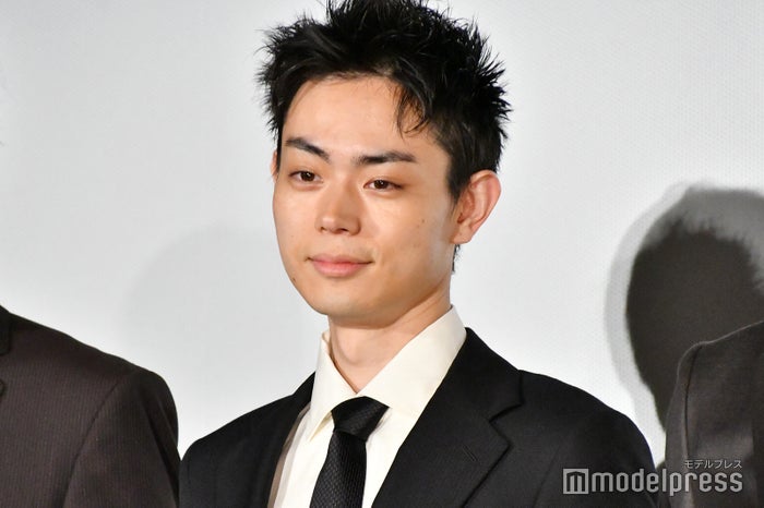 菅田将暉 日本アカデミー賞 でライダースジャケットを選んだ理由は 今年もannリスナーとの 約束 果たす モデルプレス