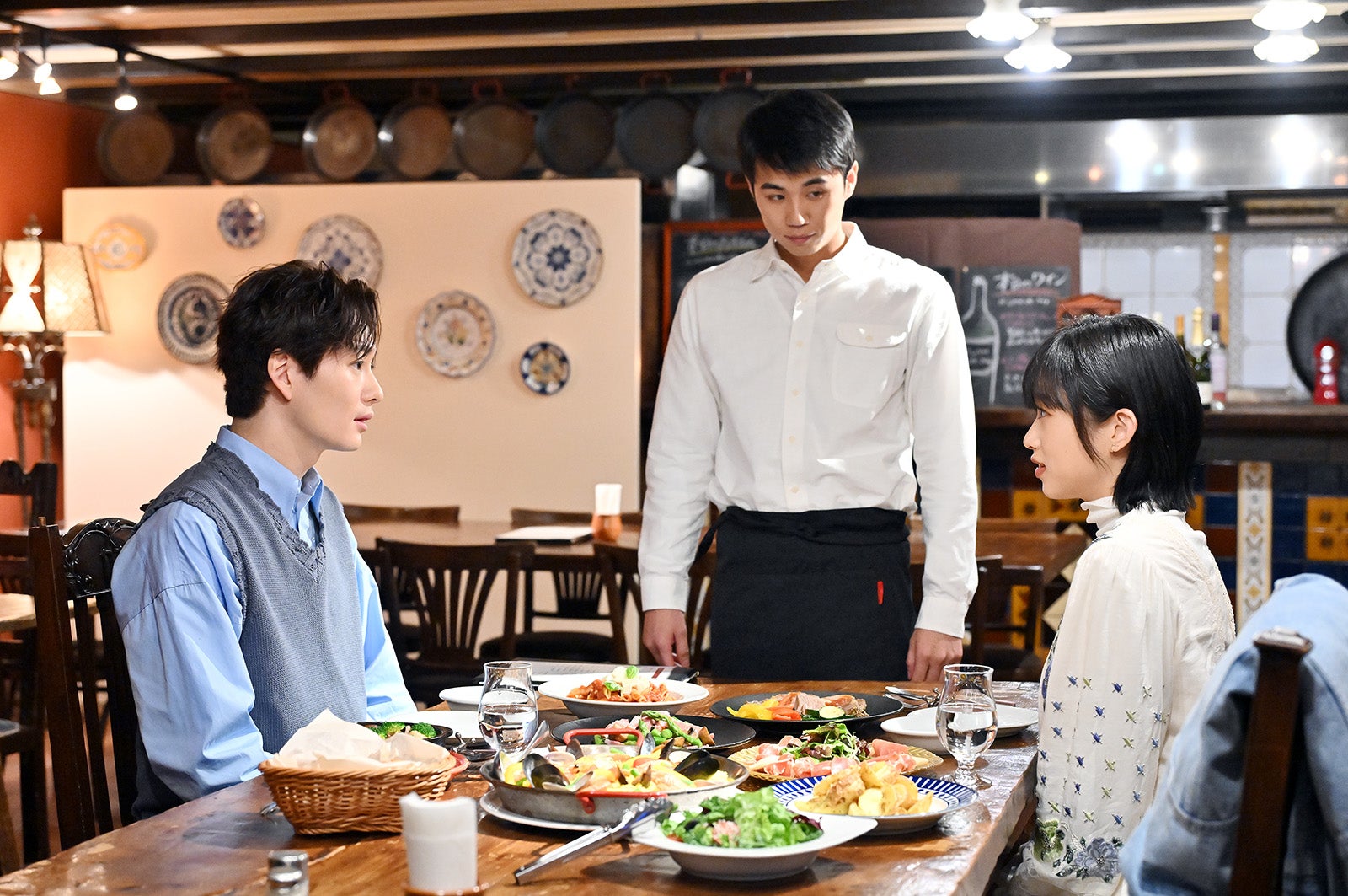 岡田将生、河合優実「不適切にもほどがある！」第7話より（C）TBS