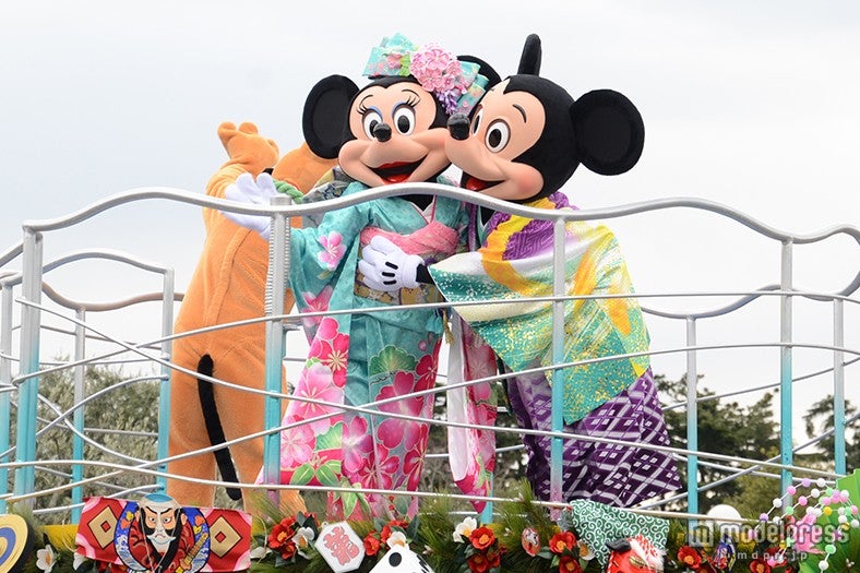 東京ディズニーランド「ニューイヤーズ・グリーティング」／ミッキー＆ミニー