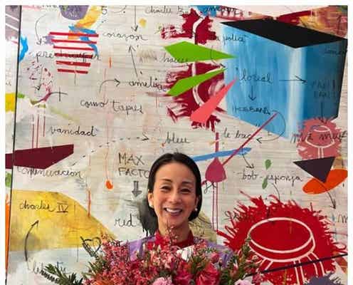 パリ在住・中村江里子アナ、フランス人夫&3人の子どもとの写真公開「全員モデル体型」と反響