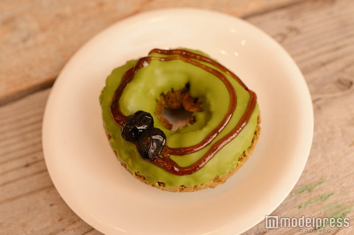 「オールドファッション 黒みつ 抹茶」¥230(C)モデルプレス