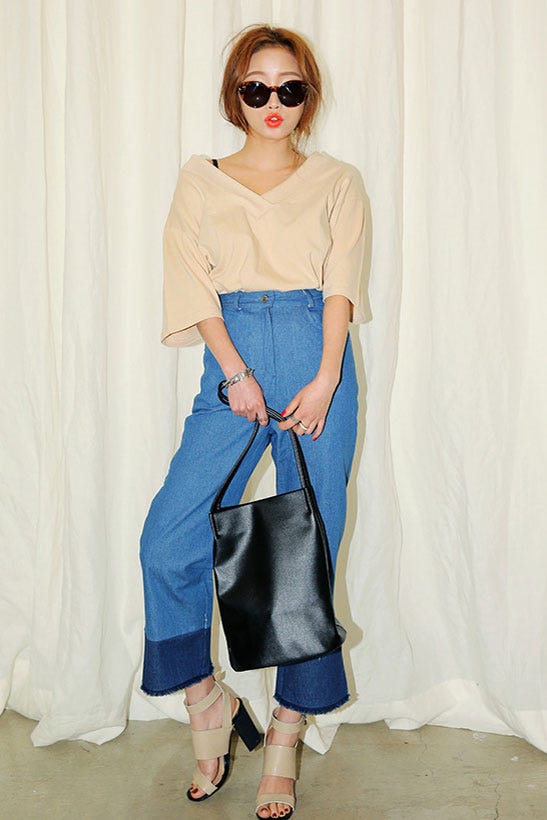 配色ハイウエストデニムワイドパンツ「STYLENANDA」5,710円(税込)/画像提供:STYLENANDA