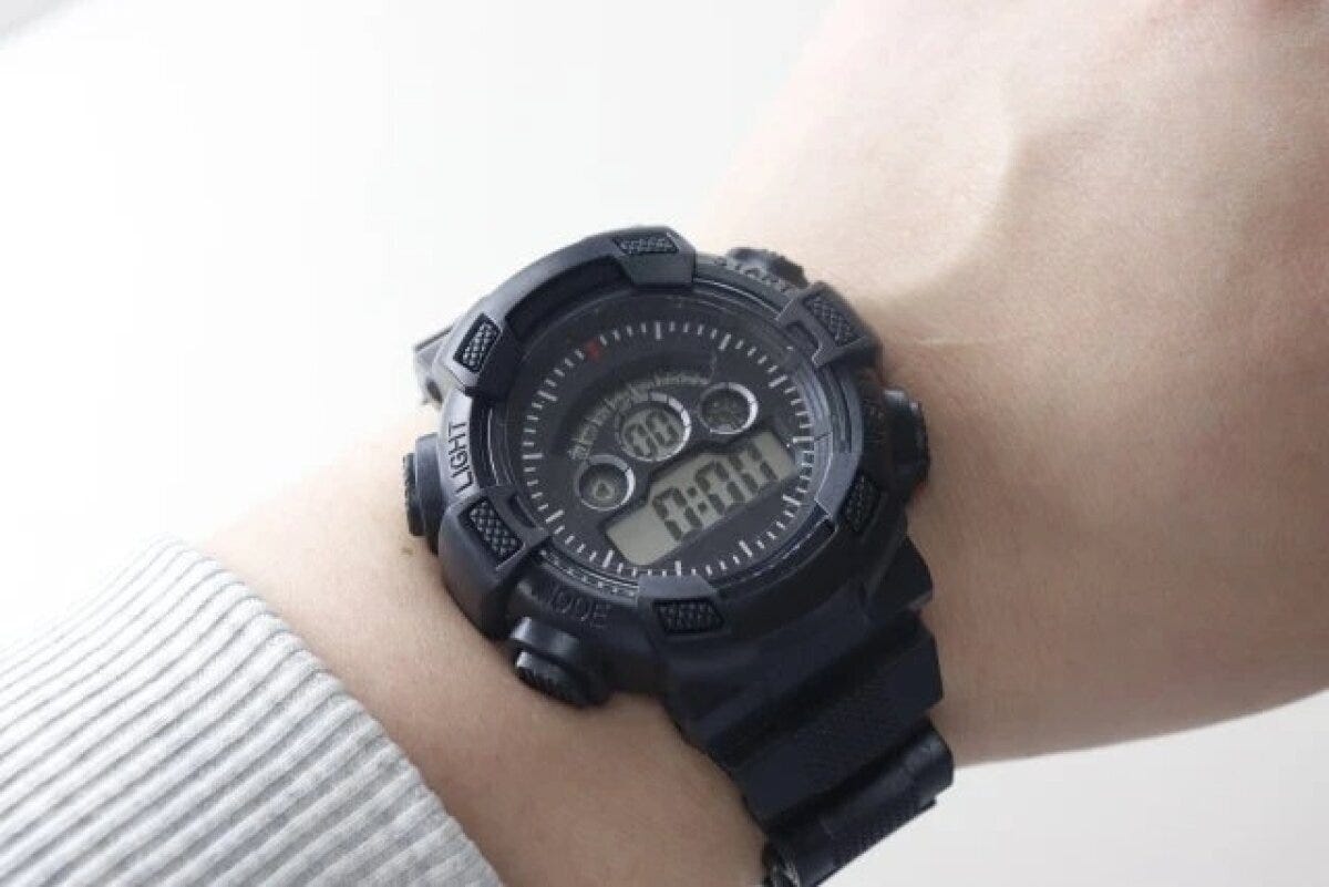 ダイソー　デジタルウォッチ（BK）