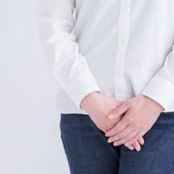 腟から「ブブブッ!」出産後に気になり始めたアレの原因は…!【体験談】