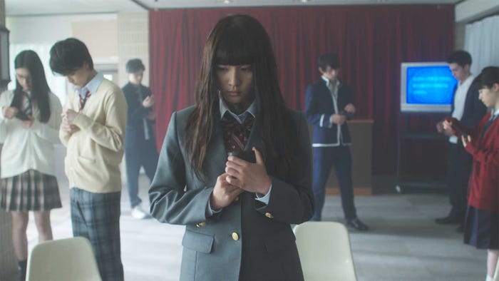 『人狼ゲーム マッドランド』場面カット(C)2017「人狼ゲーム マッドランド」製作委員会