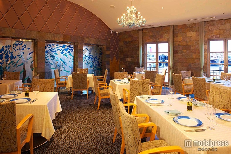 「オチェーアノ」（C）ディズニー