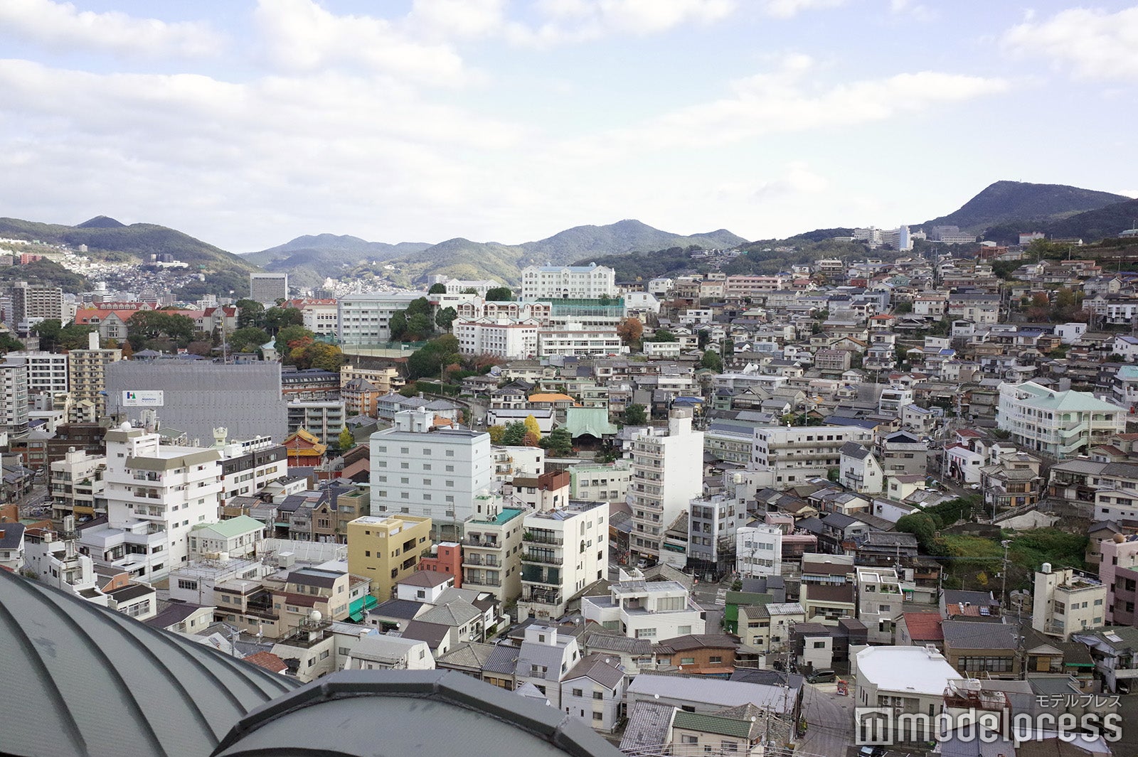 長崎さるく（街をぶらぶら歩くという意味の長崎弁）で、生活が息づくのどかな街並みや裏路地、歴史的価値のある建造物を巡る（C）モデルプレス