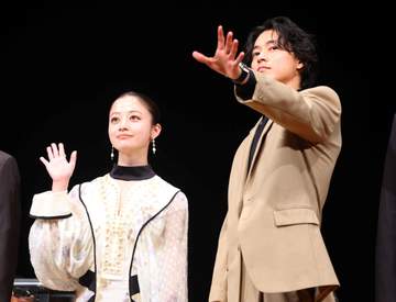山崎賢人「キングダム」での「実家感」橋本環奈は「お母さん」「年齢で言ったら妹なんだけど」
