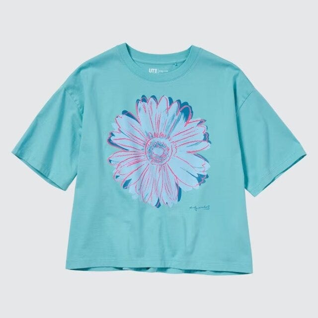 ユニクロ　新作アイテム　グラフィックTシャツ