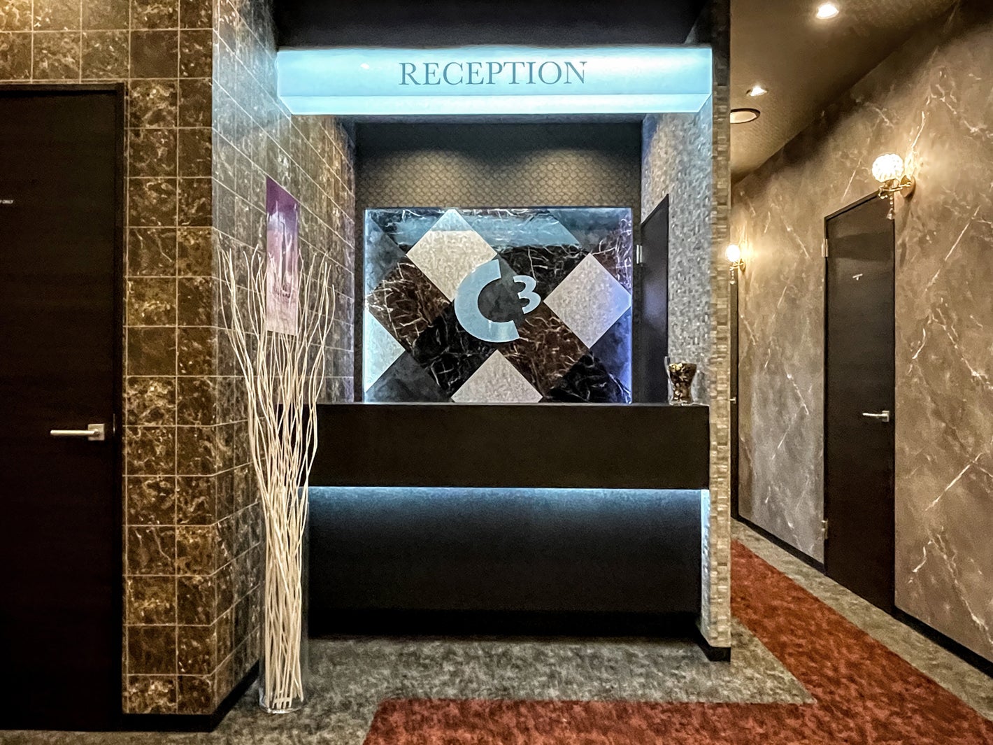 脱毛サロン「シースリー」（TOKYOプレミアム店）