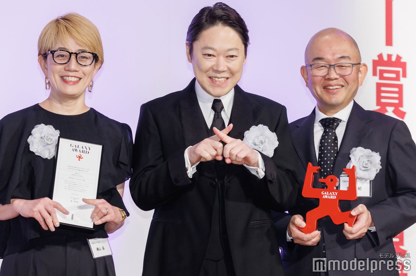 【高品質】 阿部サダヲ、贈賞式中に2度の“不適切”発言で笑い誘う「生配信で 芸能人、タレント
