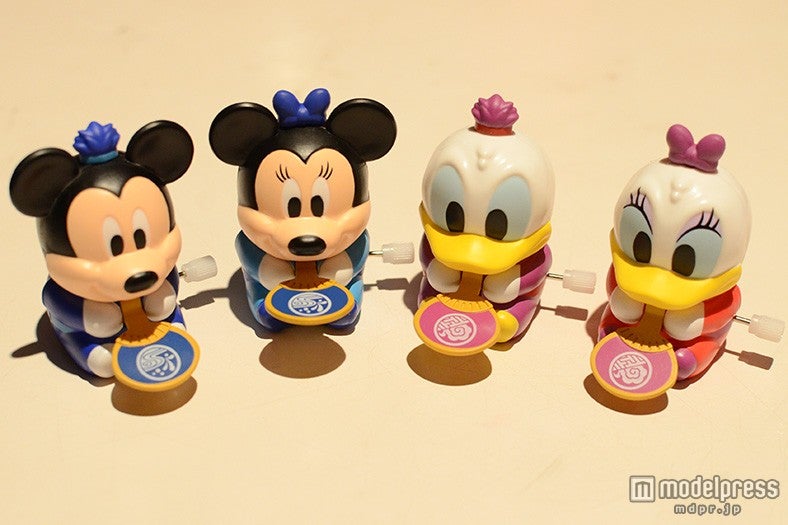 夏ディズニー限定、“パタパタ”キュートなカプセルトイが登場（C）Disney【モデルプレス】