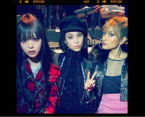 藤田ニコル、ローラ&水原希子と3ショット イメージ一新で“モデルにこるん”の「振り幅がすごい」と話題