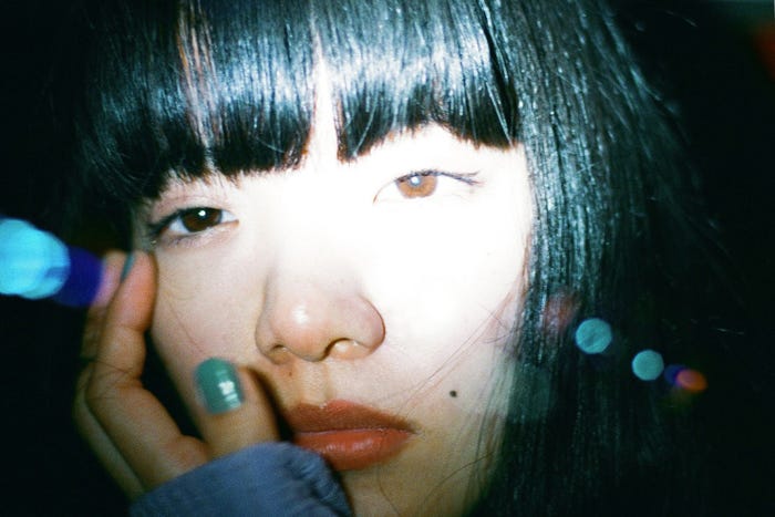 <あいみょんプロフィール>1995年3月6日生まれ、兵庫県出身。2015年3月にCDショップ限定シングル「貴方解剖純愛歌~死ね~」でインディーズデビュー。その後、2016年11月にシングル「生きていたんだよな」でメジャーデビューを果たすと「愛を伝えたいだとか」「君はロックを聴かない」などシングルを続々リリース。現在はドラマ「獣になれない私たち」(日本テレビ系)の主題歌「今夜このまま」がヒット中。/あいみょん(提供:所属事務所)