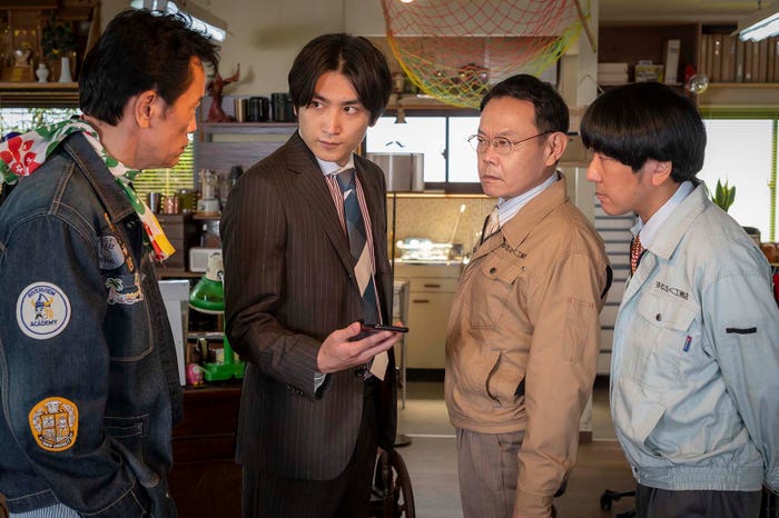 遠藤憲一、金子大地、近藤芳正、本多力/「魔法のリノベ」第8話より(C)カンテレ