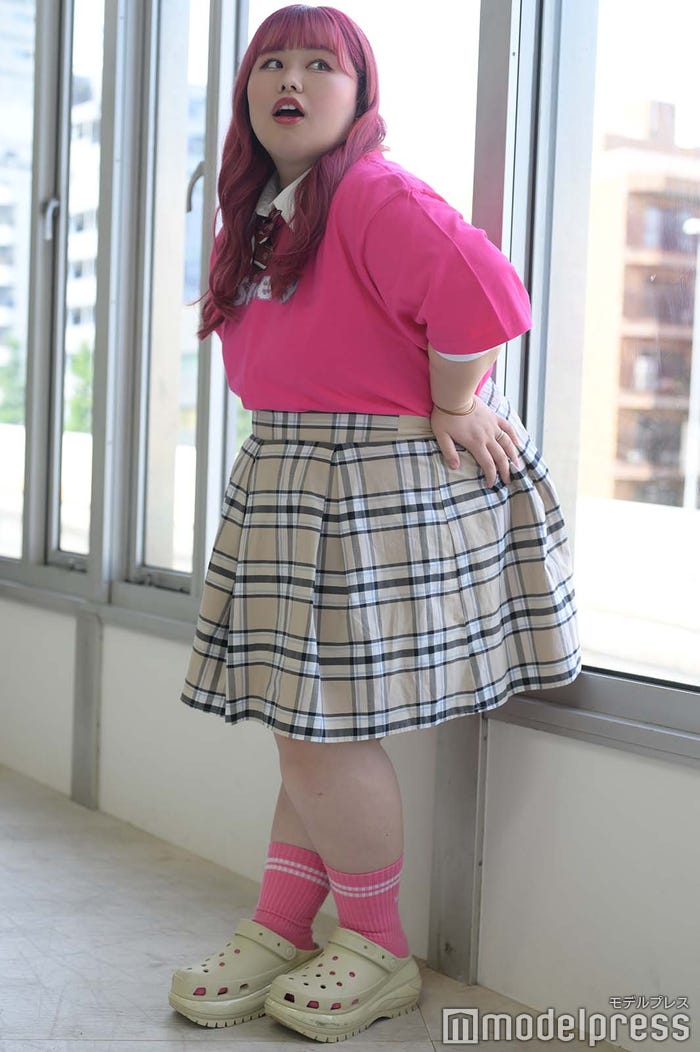 UraN(C)モデルプレス