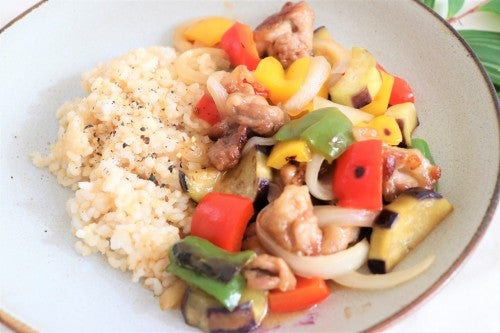 10分で作れる豚肉とパプリカの甘酢あんかけ