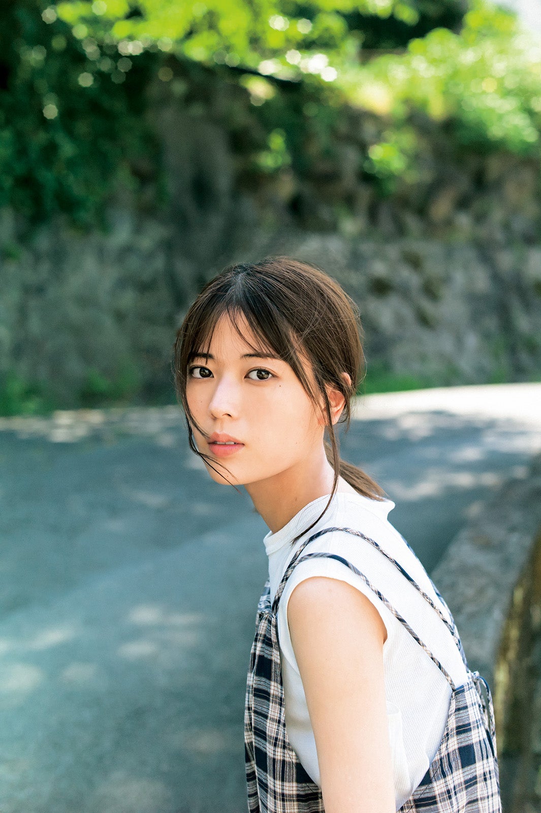 乃木坂46岩本蓮加、透明感あふれる自然体が美しい - モデルプレス