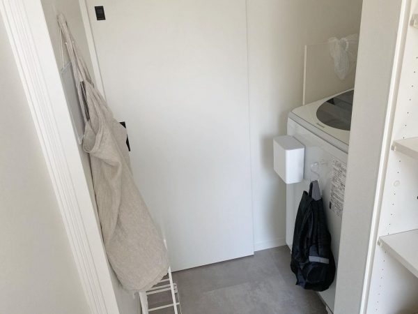 エコバッグ エプロン の収納方法をご紹介 主婦の必需品を使いやすく整えよう モデルプレス エコバッグ エプロン の収納方法をご紹介 主婦の必需品を使いやすく整えよう モデルプレス