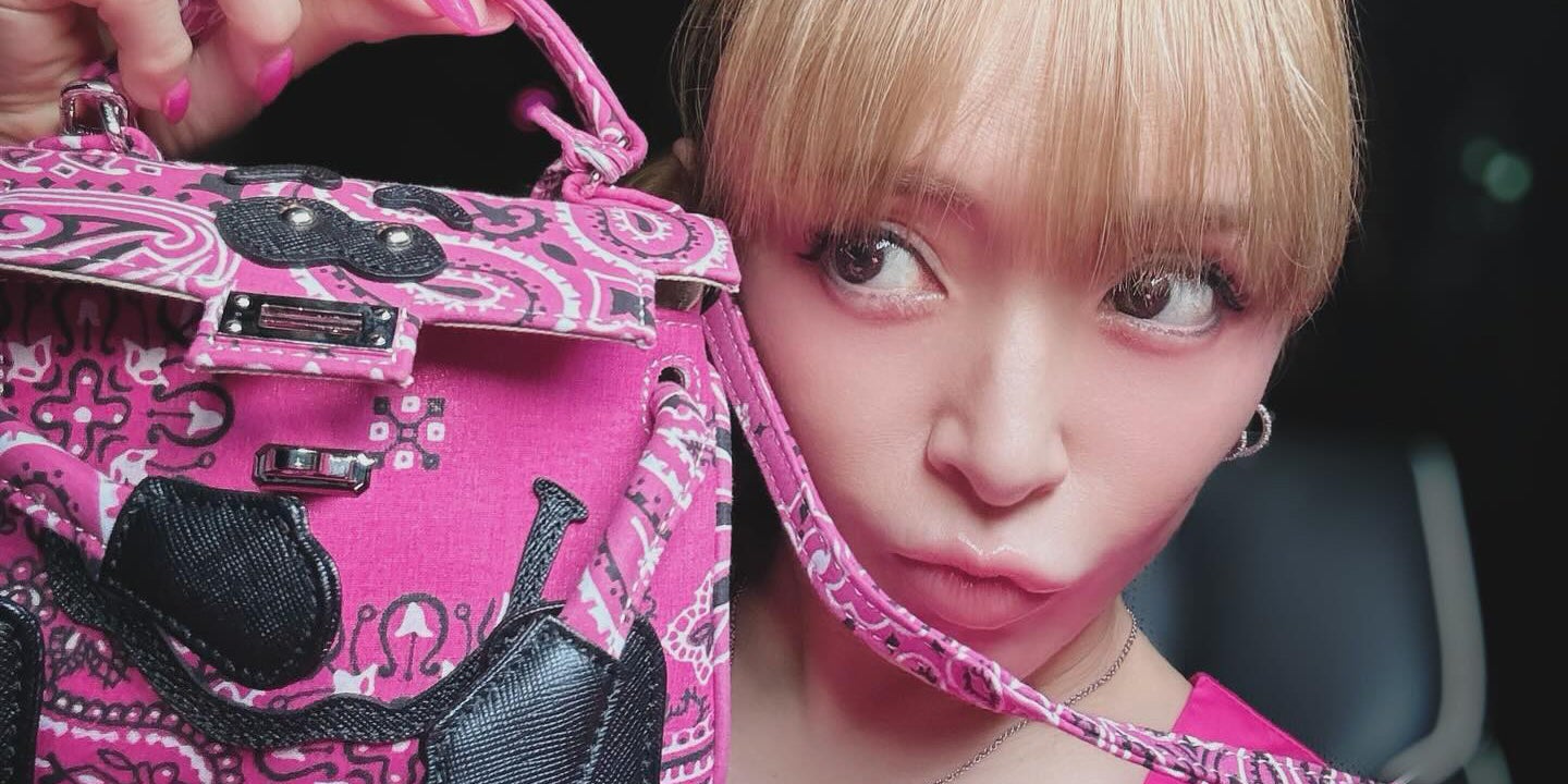 浜崎あゆみ、全身ピンクコーデが話題「リアルバービー」「無敵