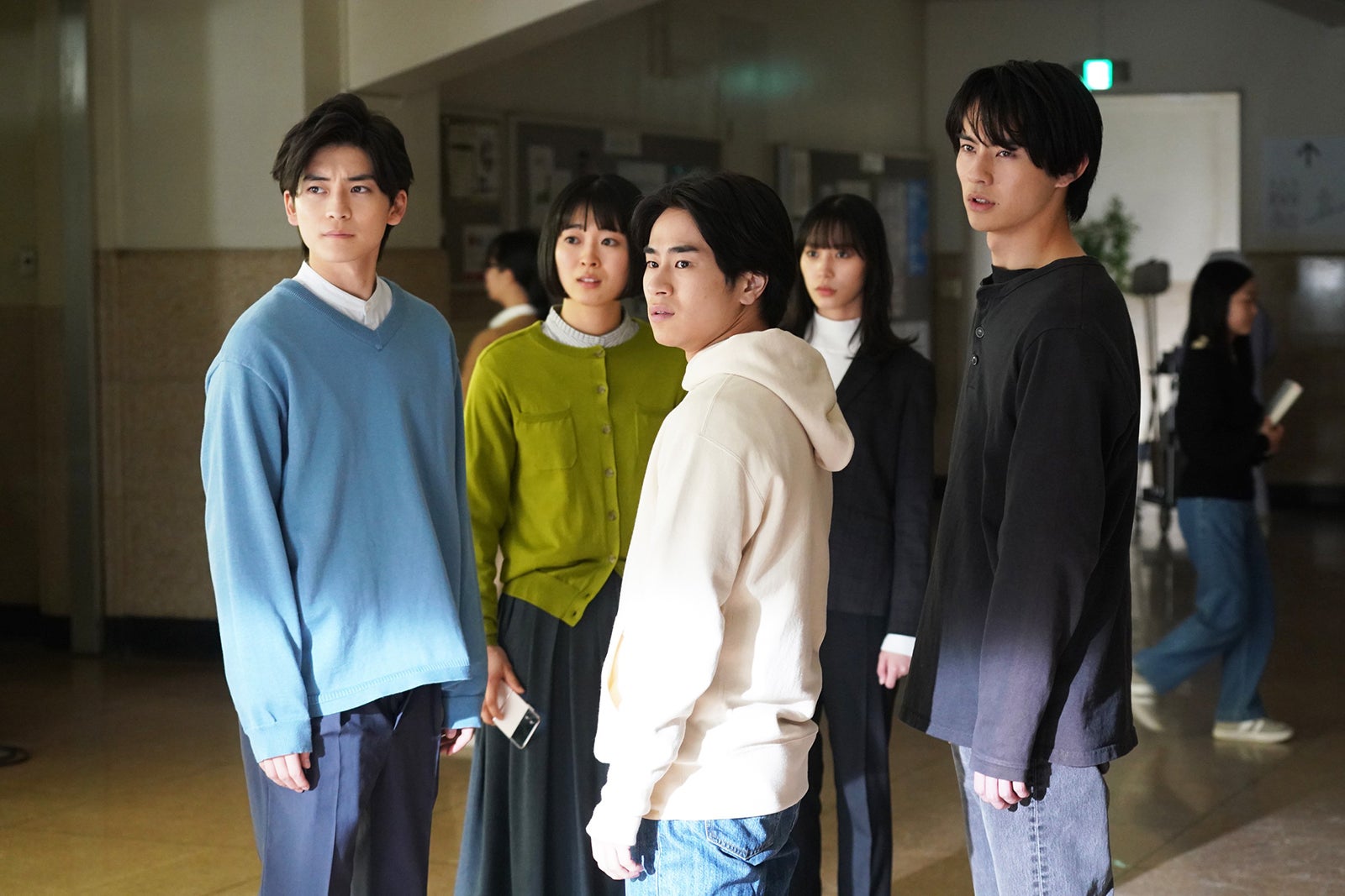 高橋文哉、河村花、前田旺志郎、南沙良、前田拳太郎 「女神の教室～リーガル青春白書～」第6話より（C）フジテレビ