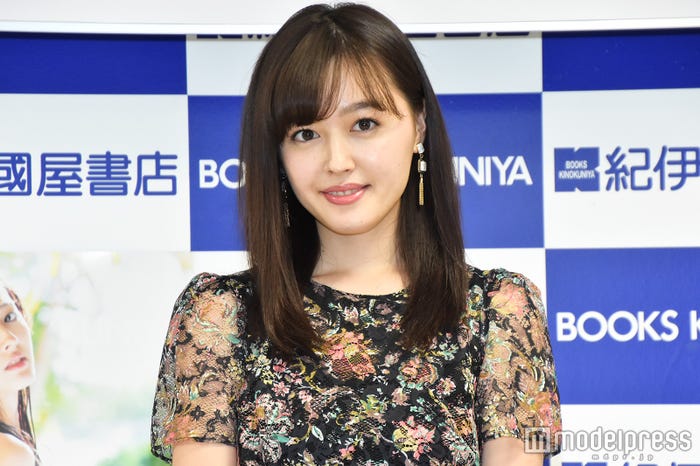 久住小春 (C)モデルプレス