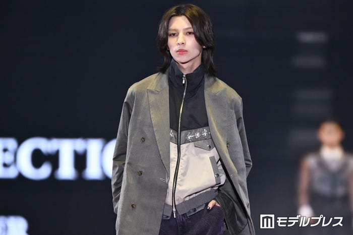 ADAM(C)モデルプレス