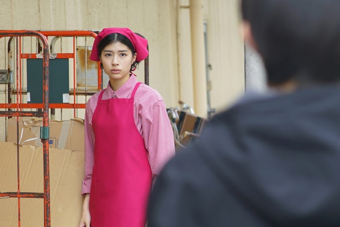 佐久間由衣/ドラマ「明日の約束」より(画像提供:カンテレ)