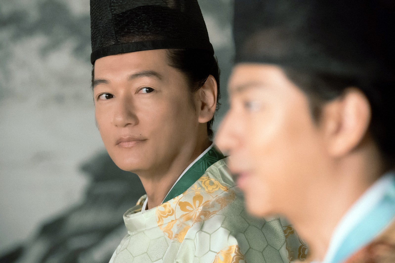 「光る君へ」井浦新＆三浦翔平、親子役で登場 「おっさんずラブ」カップルからのギャップに反響「公安から平安に」「振り幅すごい」