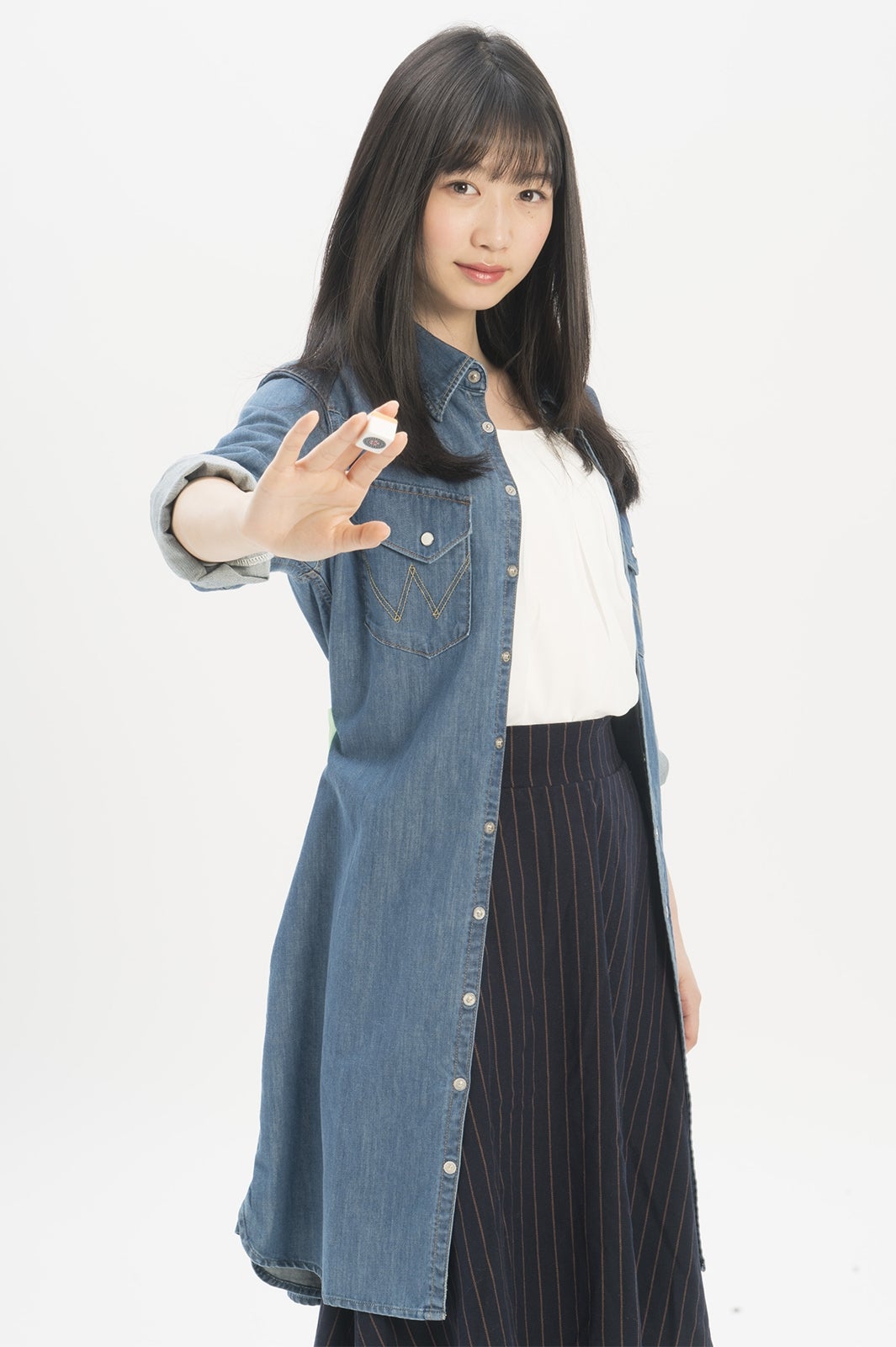 岡本夏美、家出・中卒・一家離散…美人プロ雀士の壮絶人生を体現「共感できる部分も、尊敬できる部分もあります」