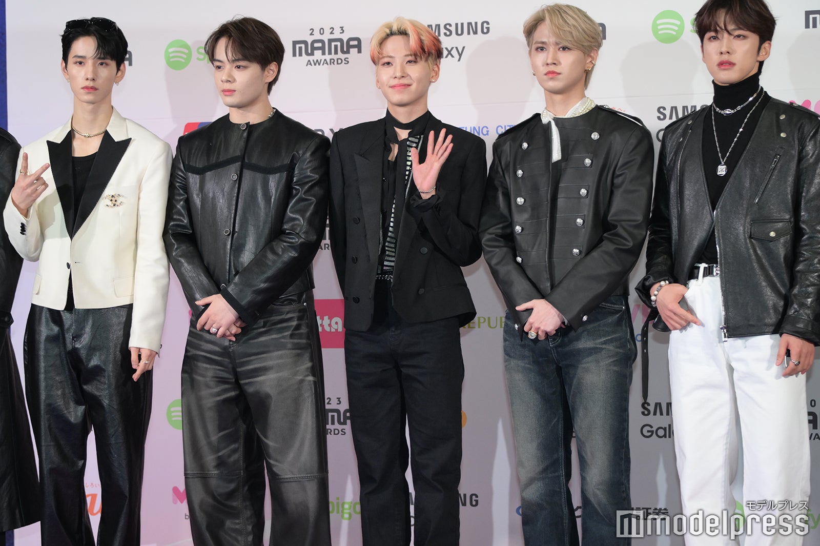 佐藤景瑚、鶴房汐恩、川尻蓮、白岩瑠姫、河野純喜（C）モデルプレス